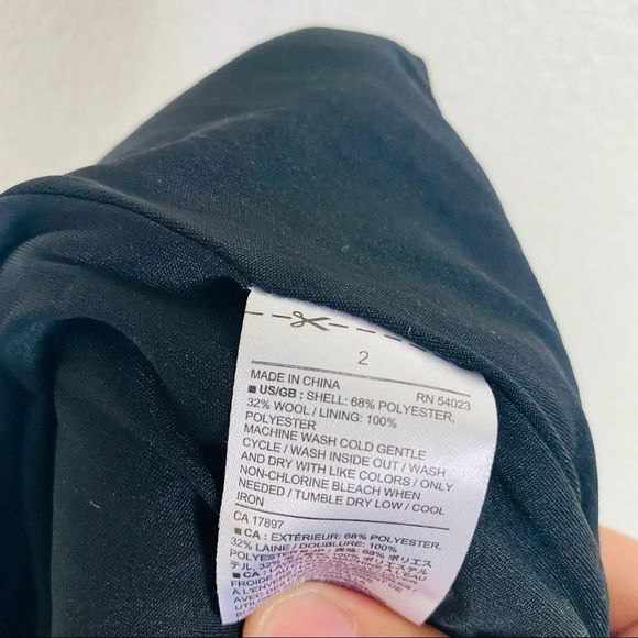 5 for $30 Banana Republic Wool Skirt Gray Women’s Size 2 - Picture 5 of 5